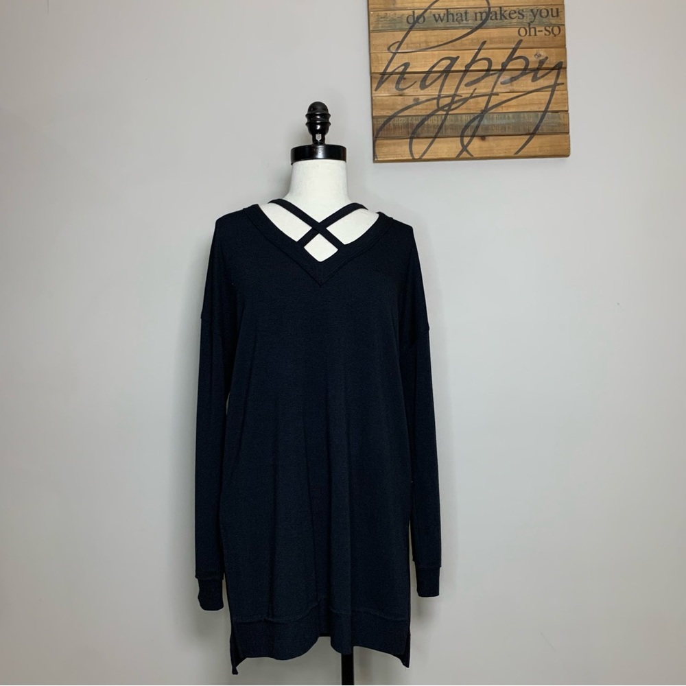 CUPIO Soft V-Neck Tunic‎ Sweater Top Side Slit Black Women's Size M
